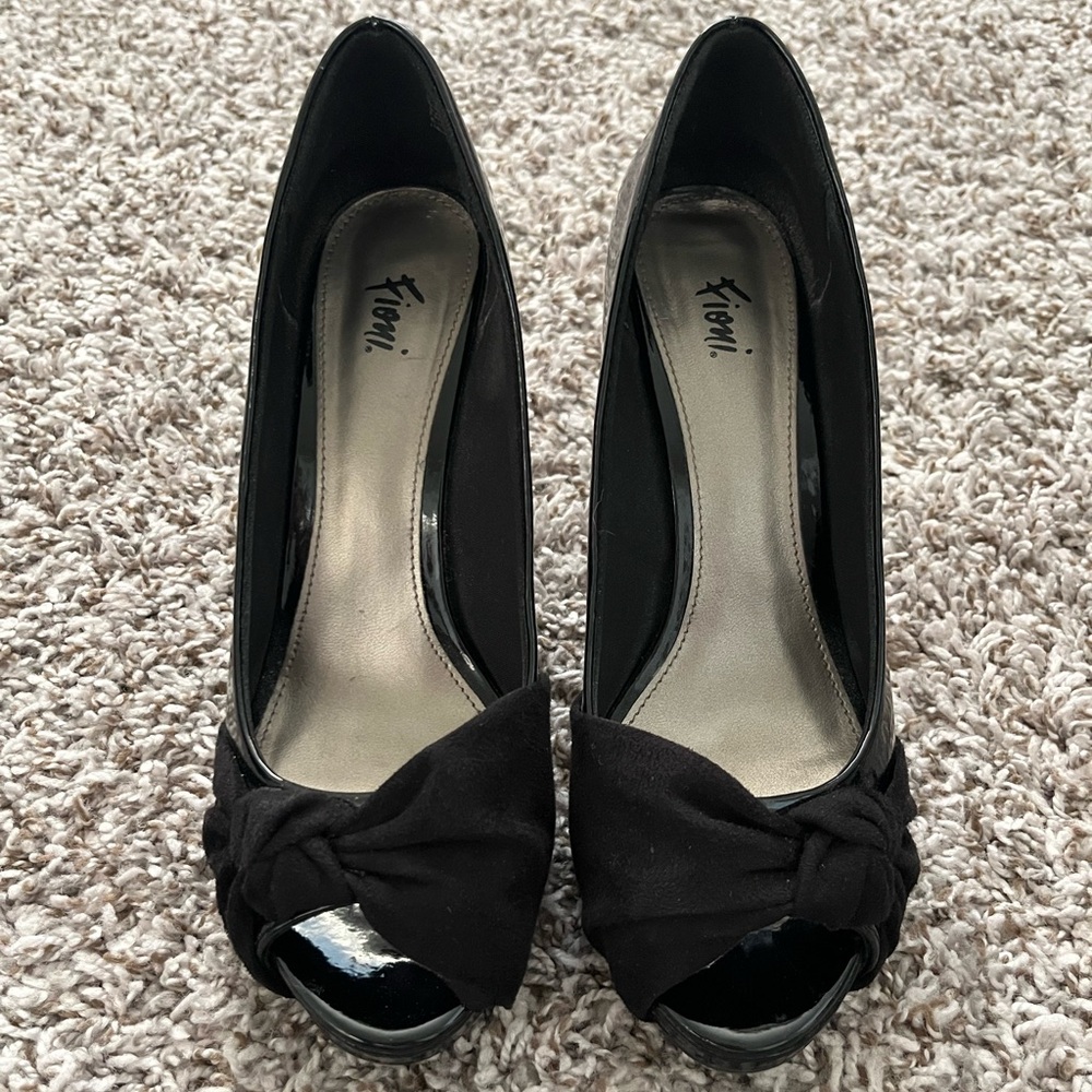 FIONI Black Knot Peep Toe Heels